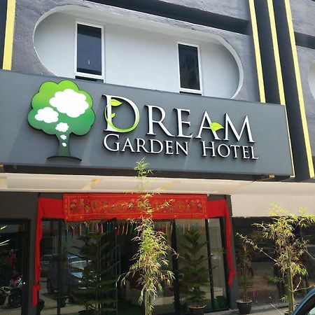 Dream Garden Hotel Klang Exterior photo